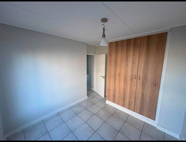 2 BEDROOM PROPERTY TO RENT IN LINBRO PARK